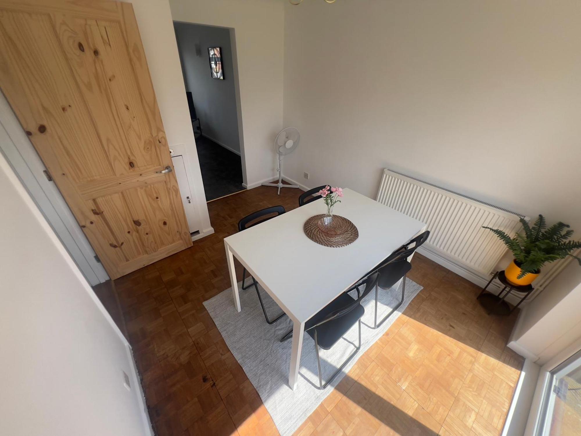 Charming 3-Bed House In Leighton Buzzard Villa Dış mekan fotoğraf